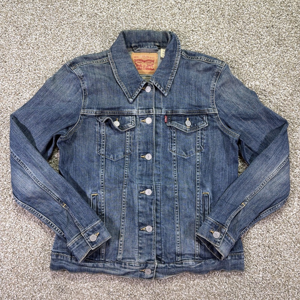 Women's Dark Wash Levi Trucker Jacket Medium Classic Style Essentials